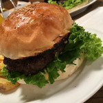 STEAK&HAMBURGER THUNDER - クラシックバーガー(1,300円)シングル