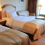 ホテル日航プリンセス京都 - 少し古さはありますが広くてゆったりしています。マットレスも寝心地がとても良いです