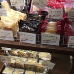 Kokarudo Dhu Mondo - 店頭