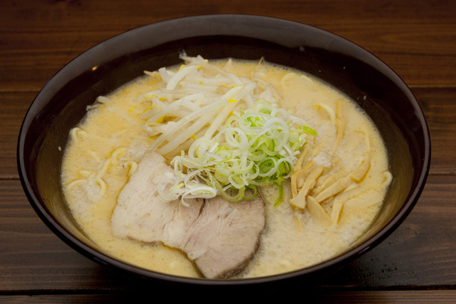 ラーメン食堂 ホームラン - 東大崎（ラーメン）の写真