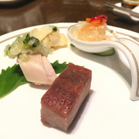 中国飯店 紫玉蘭 - 前菜四種盛り合わせ