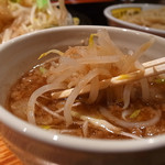 ラーメン　どかいち - 前菜のモヤシが満腹感の支え（2016年11月3日）