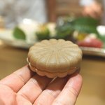 銀座 しのはら - フォアグラ最中