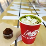 Nothing Better - サワダスタイルラテ、チョコチップマフィン