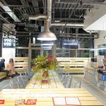 Nothing Better - 店内