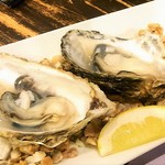 OYSTERBAR SHELL&SHRIMP - 本日の蒸し牡蠣　２個　￥？