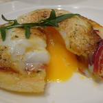 レストラン フォンタナ - エッグベネディクト
