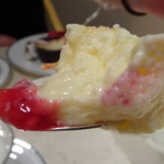 レストラン フォンタナ - スフレ  すくったところ