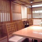 Tenkiyo - テーブル席