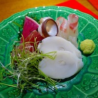 賛否両論 名古屋 - 【2016.9】お造り
                  カツオ、鯛、水ダコ
