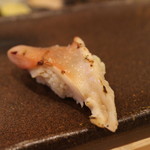 鮨 十兵衛 - 炙りホッキ貝