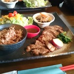 和楽cafe - 鮪の頬肉ステーキランチ