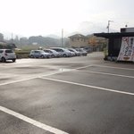 本格手打うどん はゆか - 店の駐車場　※かなり広い