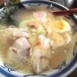 ラーメンやまき - 塩ラーメン７５０円煮玉子トッピング１００円