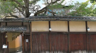 ＭＯＴＯＩ - ＜2016年8月＞外の風情は歴史ある日本家屋。