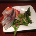 魚民 - サラダと鮭と鯖(^o^)