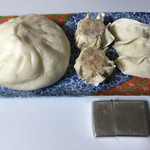 五十番食品 直売所 - ちと 並べてみました