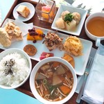 越後まつだい里山食堂 - 日替りランチ「里山ごはん」(1,000円)