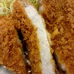 とんかつまるや - ロースかつ（アップ）