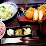 浜勝 - ランチメニュー：昼得定食1177円込。（2016)