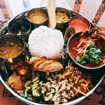 Spice&Dining KALA - 『ベジミールス＋ソフトシェルクラブ＋インド風辛子蓮根』様（2800円？）毎度毎度の強烈なビジュアルでもう中毒になるのも分かるでしょ？ｗ