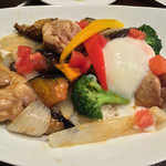 フィンマクールズ - 夏野菜とチキン  ライス