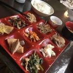 信州おにぎり茶屋 - 盛り付け