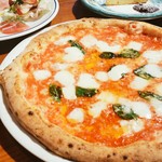 ヴォメロ - 料理写真:Pizza　Margherita