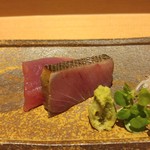 いち太 - メジマグロの赤身とトロ 
      