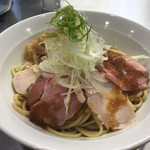 FLAT HAND フジ家 - まぜそば
      しょうゆ