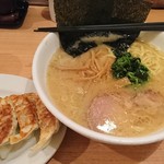 横浜ラーメン 味濱家 - 