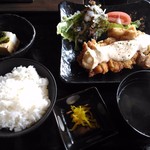 博多もつ鍋 いっぱち - チキン南蛮定食 750円 (16年11月)