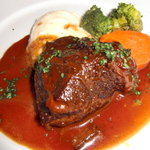 ブラッスリー・グー - 牛頬肉の赤ワイン煮