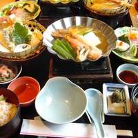 美濃吉 京王新宿店 - 料理長おすすめメニュー　京のかに御膳　\3675