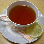 岸上 - 定食の紅茶（レモン）