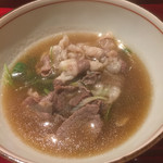 銀座 しのはら - [炊き合わせ] 滋賀県と三重県の県境で獲れた月の輪熊の熊鍋