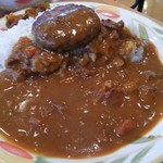 メルヘン - ハンバーグカレー大盛りです。