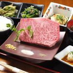 [No.1 in satisfaction] Carefully selected Japanese black beef thigh Steak Japanese set lunch (average 80g)