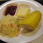 珈琲百貨店 - 2016/11　トーストのジャムとバター、ポテトサラダとバナナ