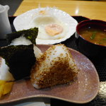 喫茶シーファイブ - おにぎりセット（コーヒー付き）500円
