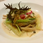 魚料理（白身魚のポワレ・白ワインソース）h28.11.10撮影