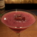 SHOTBAR Q's CASUAL - 巨峰のビトウィーン・ザ・シーツ