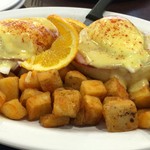 Eggs'n Things - エッグスベネディクト