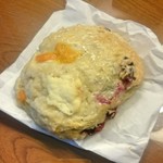 Diamond Head Market & Grill - 日替り、ｸﾗﾝﾍﾞﾘｰﾏﾝﾀﾞﾘﾝｵﾚﾝｼﾞのスコーン