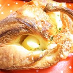 クーズコンセルボ - チーズクロワッサン￥１７２？