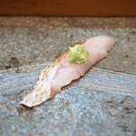 寿司栄 - のどぐろの刺身、富士山の伏流水で育ったわさびを巻いて...