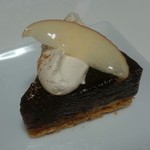 レ・グーテ - ギュッと凝縮された林檎がすごい！タルトタタン470円