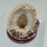 レ・グーテ - 中には軽いクリームと濃厚な和栗ペースト、土台のタルトにも栗がギッシリ