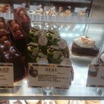 レ・グーテ - 相変わらず色彩溢れるワクワクするショーケースその3