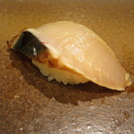 寿司つばさ - 鰆の醤油漬け